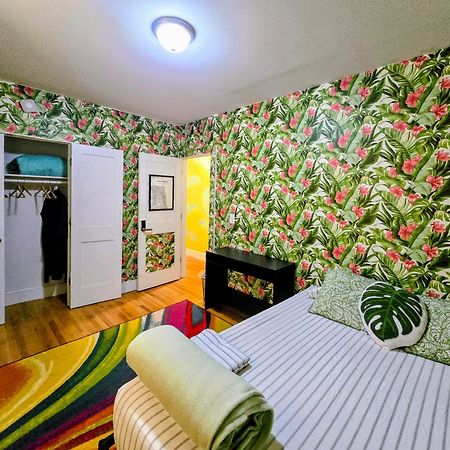 Tropical Comfort Room In Harlem Cozy Stay With Snacks & Style ニューヨーク エクステリア 写真