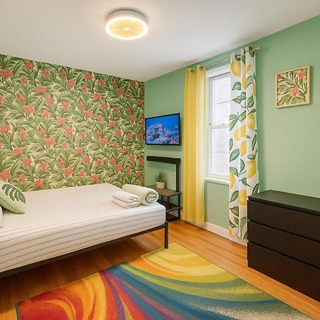 Tropical Comfort Room In Harlem Cozy Stay With Snacks & Style ニューヨーク エクステリア 写真